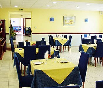 Logis Hotel Restaurant La Vraine Gironcourt-sur-Vraine Экстерьер фото